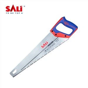 Idejn tal-plastik Saw